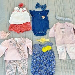 Lot of (5) Newborn Girl Outfits with Bows